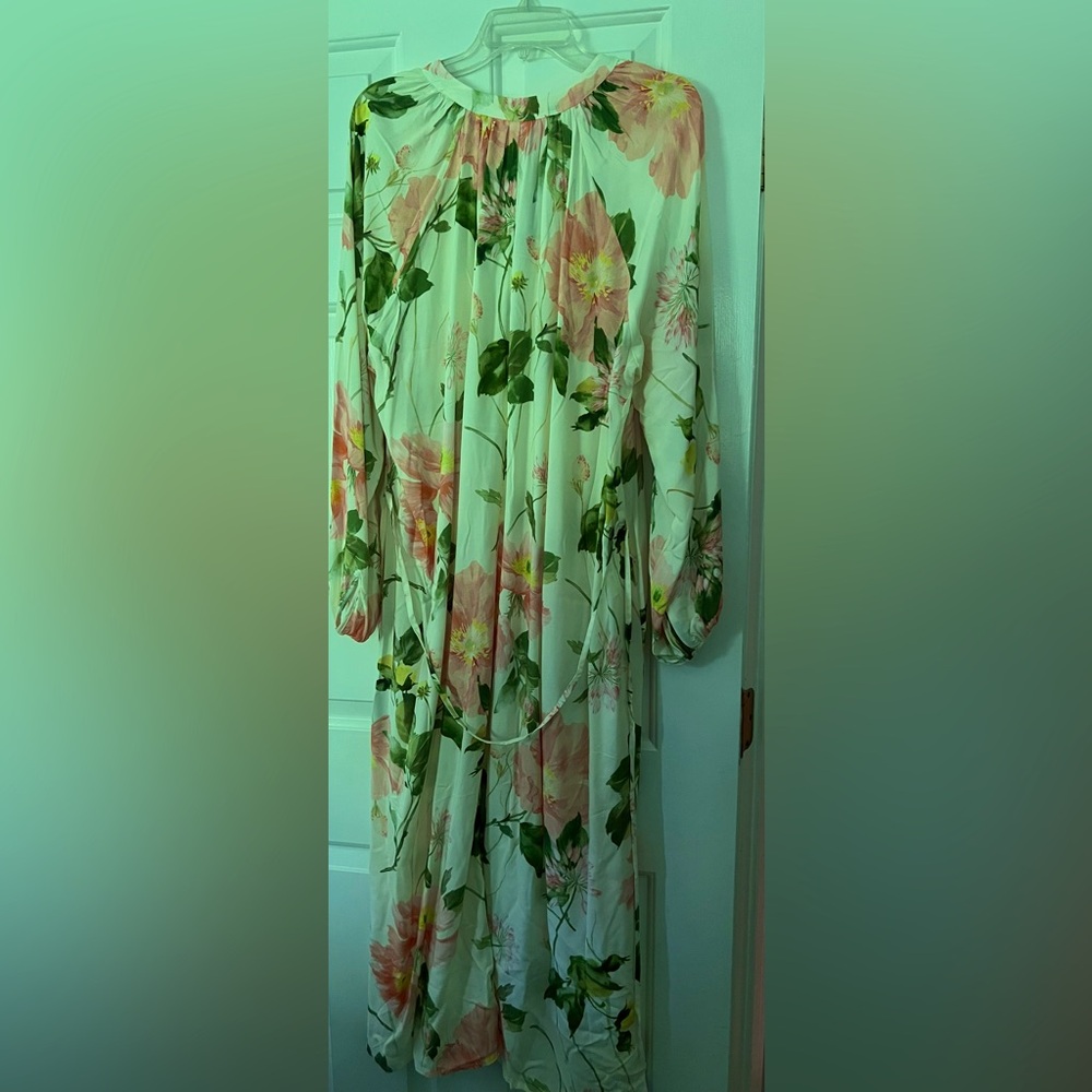 H&M BALLOON-SLEEVED DRESS